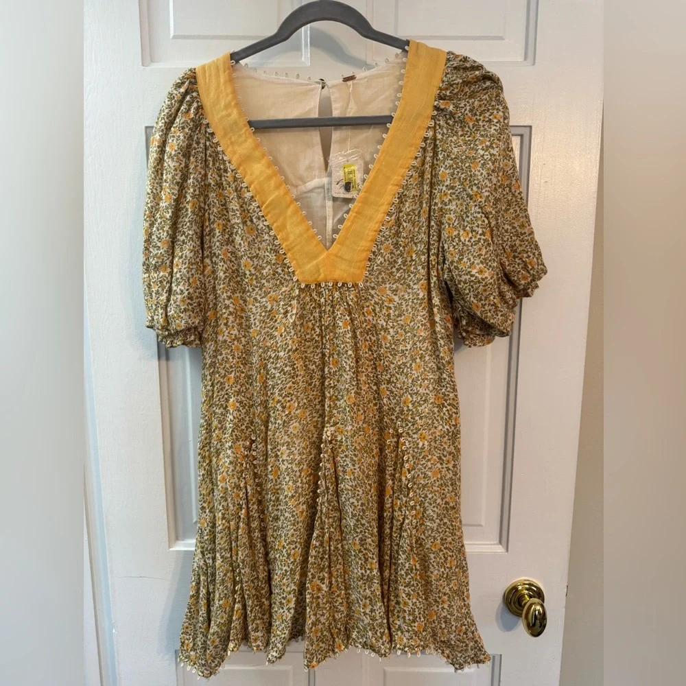 NWT MSRP $168 Free People Babydoll Mini Dress Size M Boho Puff Sleeve Flowy - Picture 3 of 9